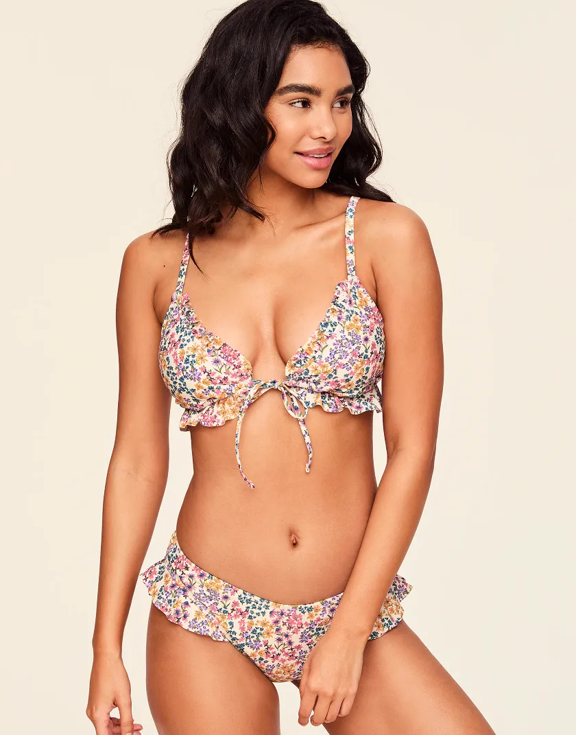 Tiffany Ditsy White 2 Contour swimwear bundle Model 3