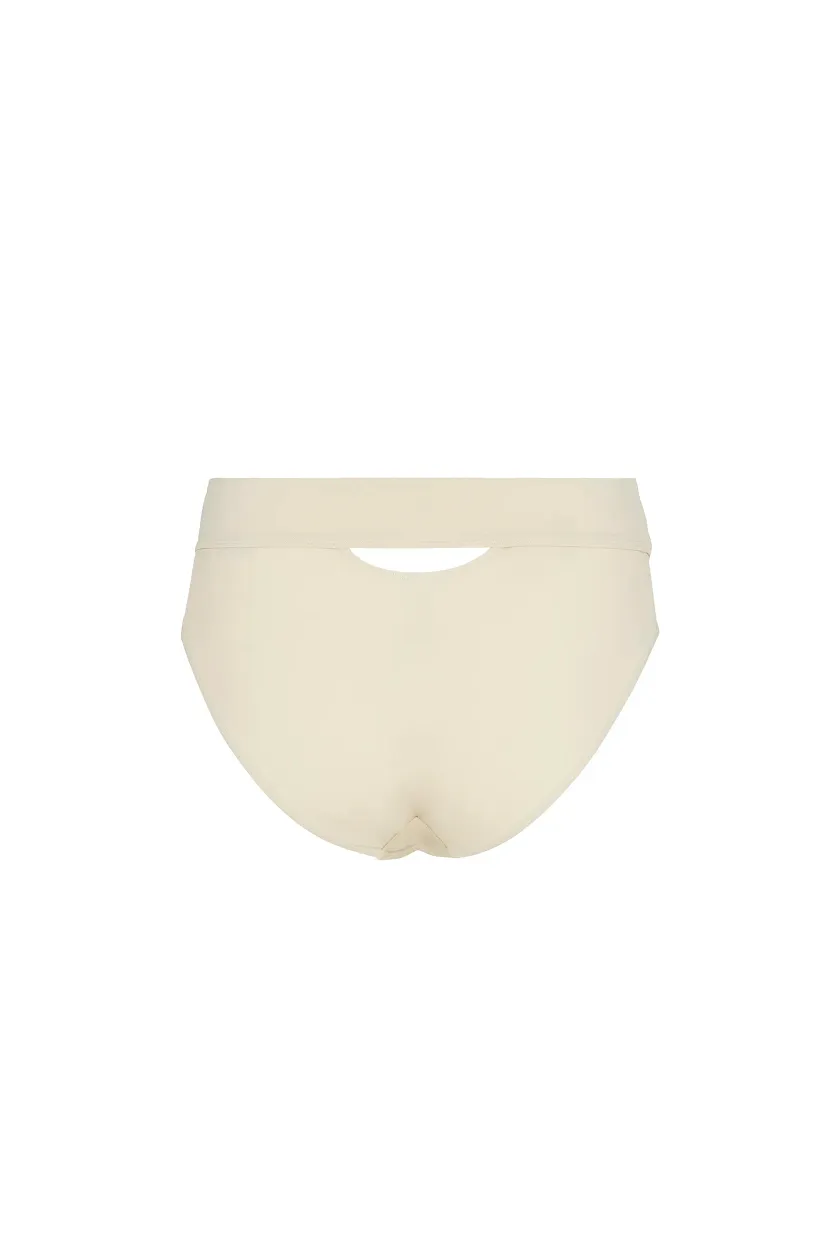 Fatima Bikini Light Brown panty bundle Still 3