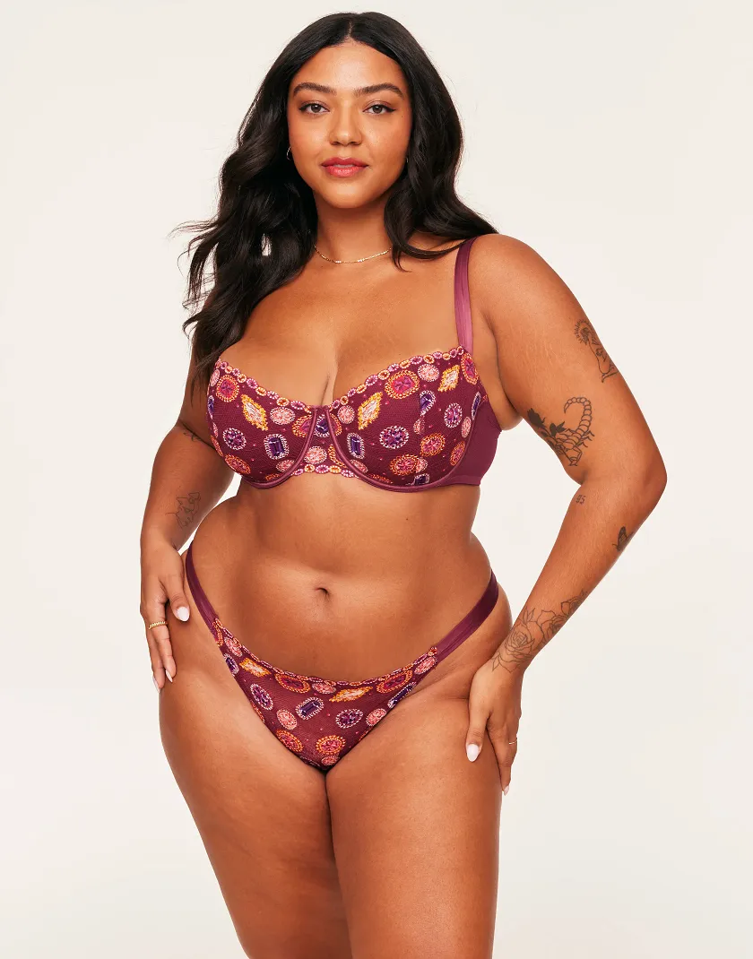 Dianna Novelty Pink 2 Lightly Lined bra bundle Model 4
