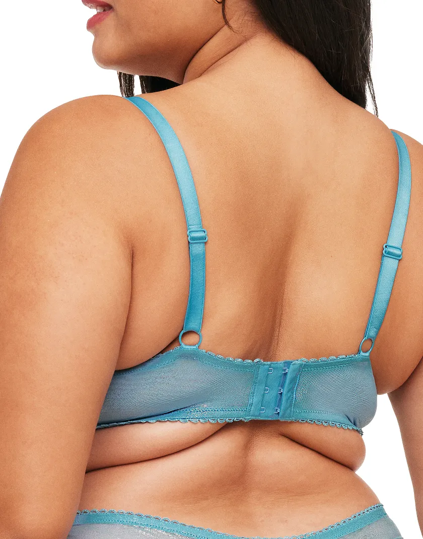 Alyshia Novelty Blue 4 Unlined bra bundle Model 4
