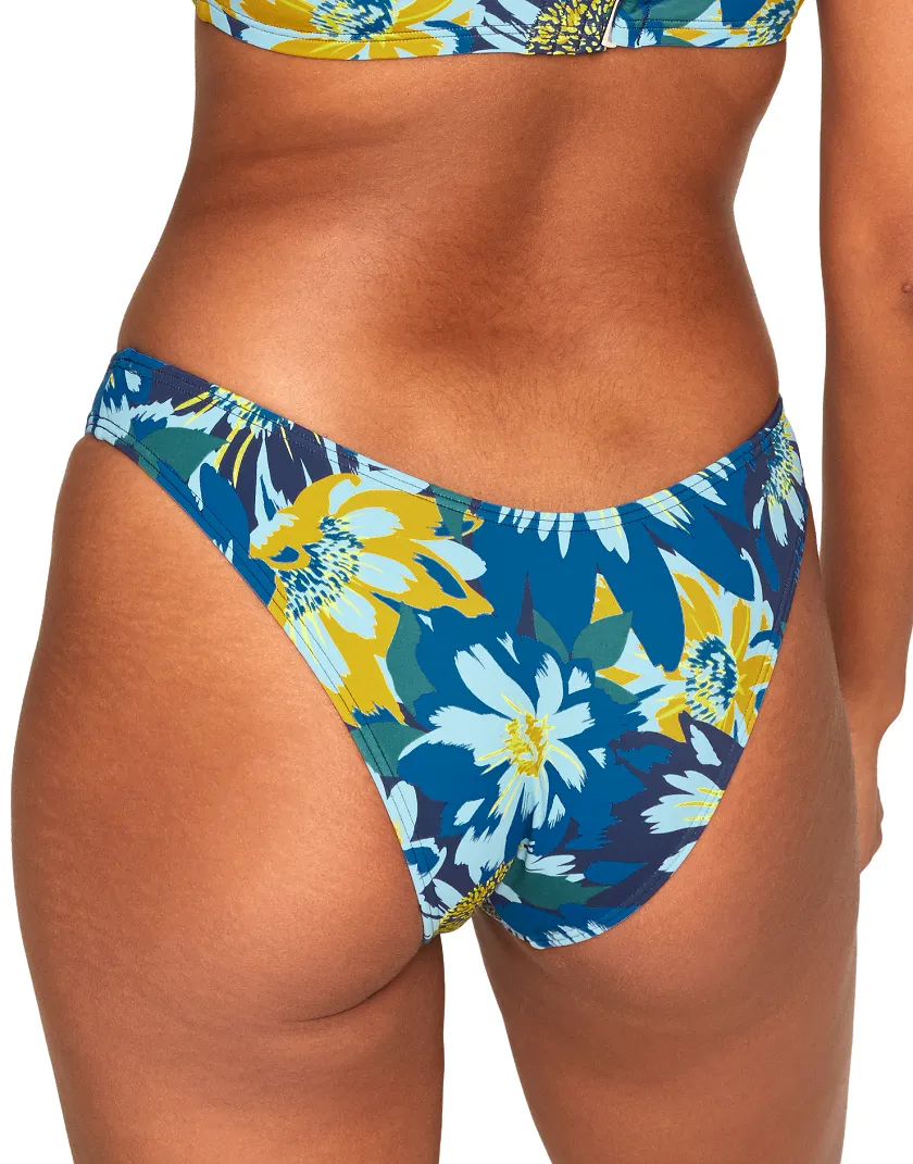 Lissa Floral Green swimwear bundle Model 2