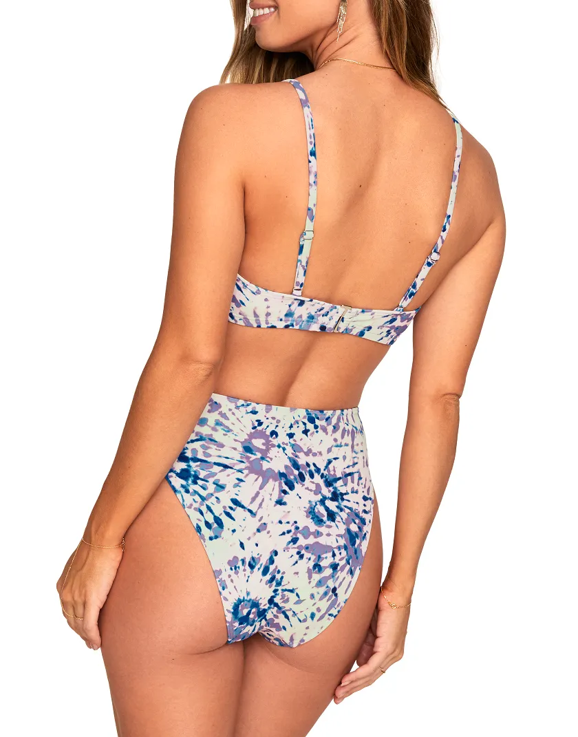 Lissa Tie Dye White 2 Lightly Lined swimwear bundle Model 4