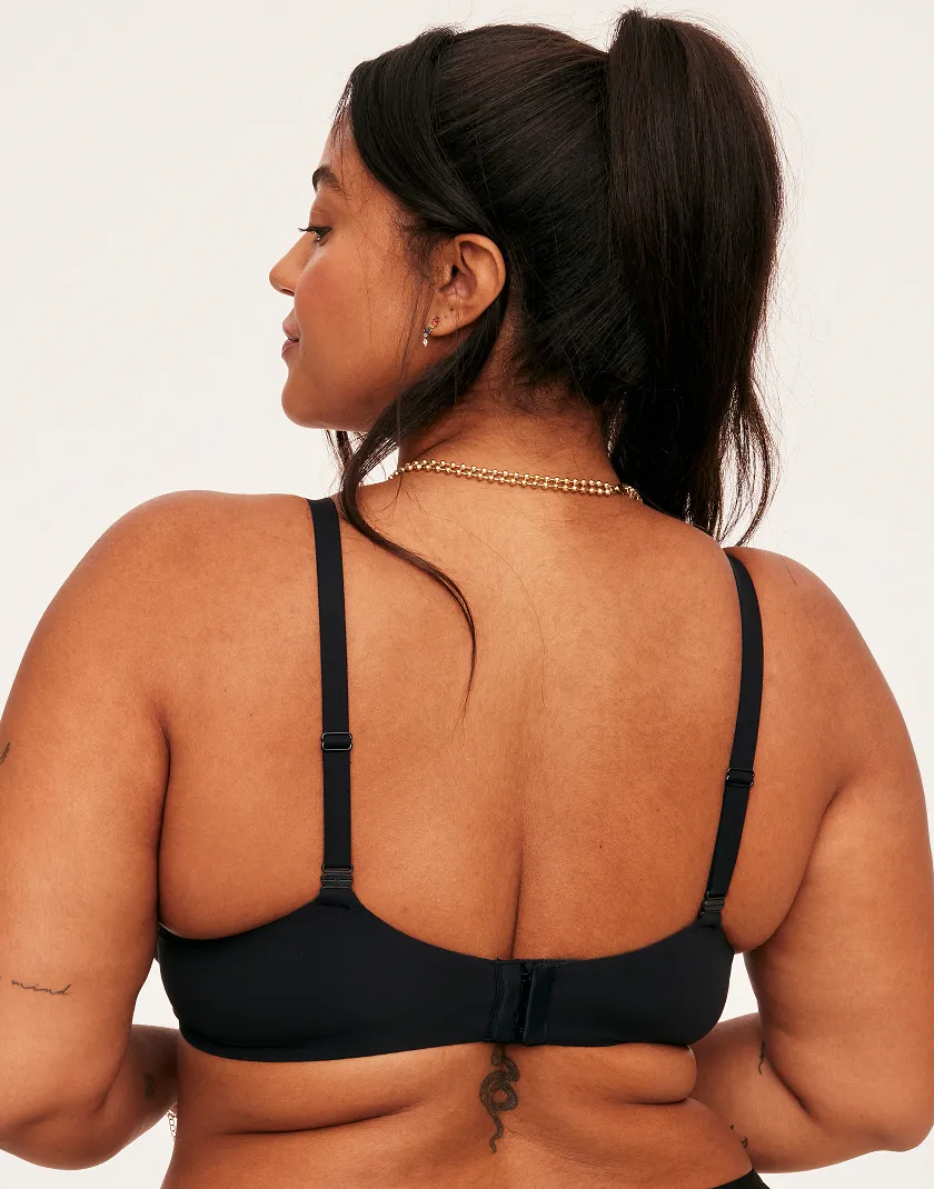 Janelle Black Contour bra bundle Model 4