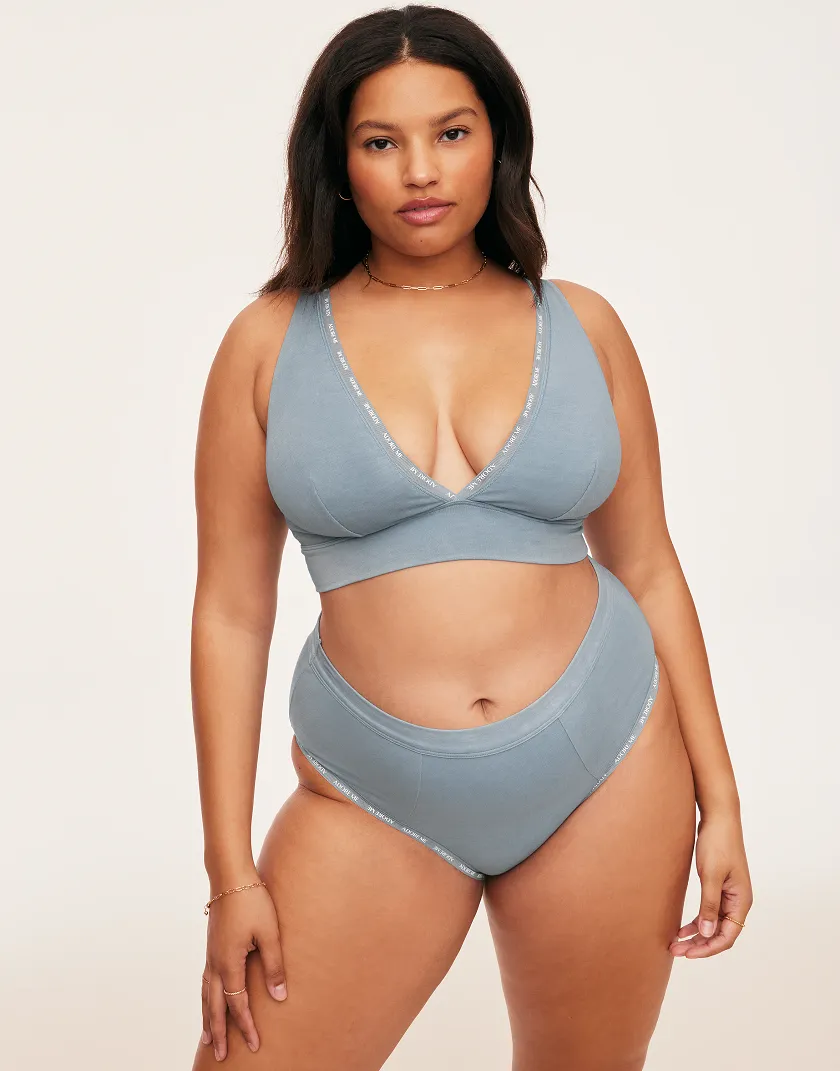 Maddey Medium Blue 2 Unlined bra bundle Model 4