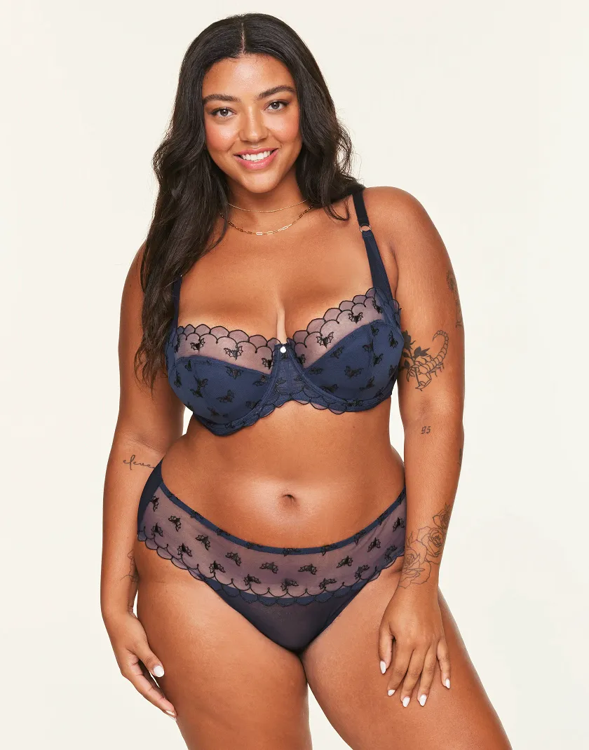 Bettie Dark Blue 2 Contour bra bundle Model 3
