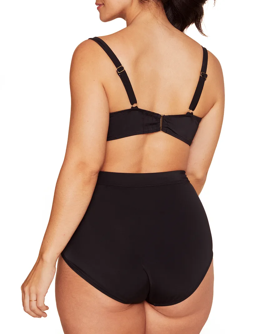 Vivien Black 2 Contour swimwear bundle Model 8