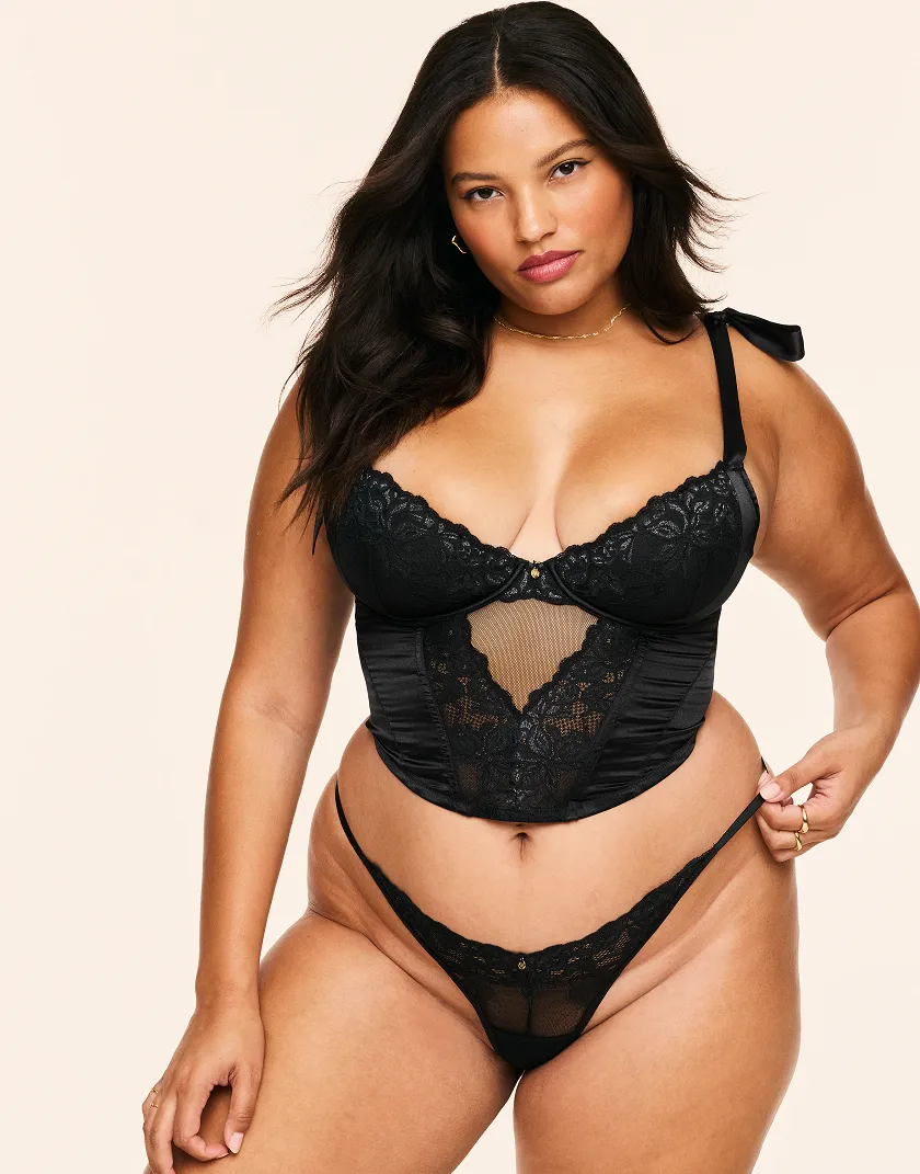 Leeza Black 2 Contour corset bundle Model 6