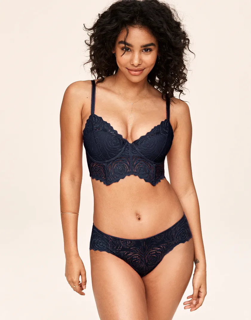 Lucinda Dark Blue 2 Contour bra bundle Model 4