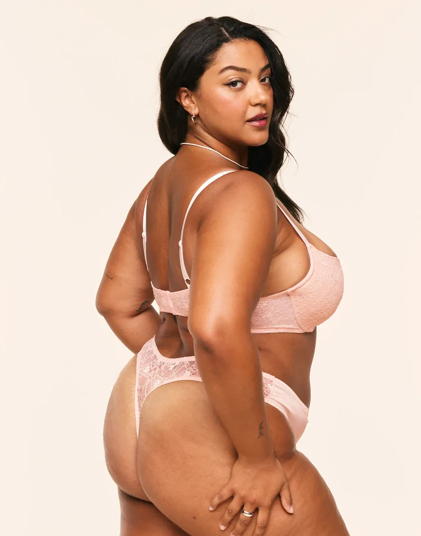 Eira Light Pink 2 Push Up bra bundle Model 8
