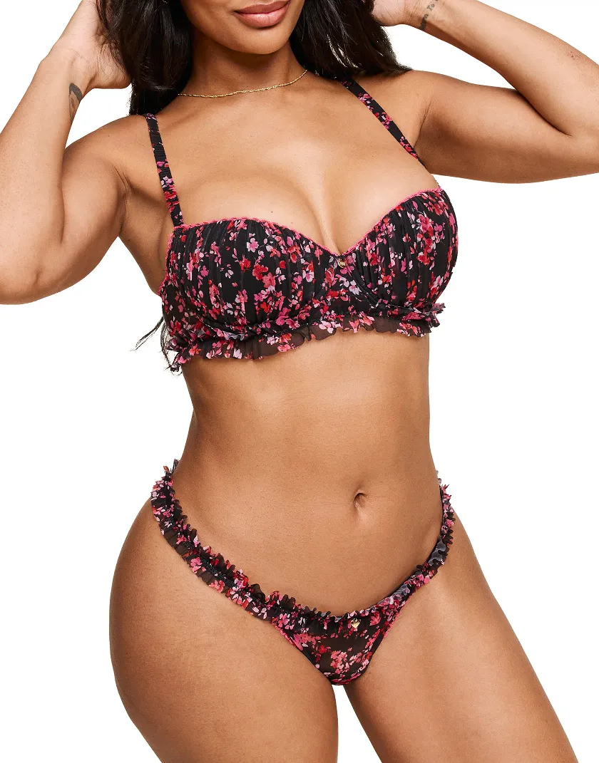 Susie Floral Black 5 Contour bra bundle Model 5