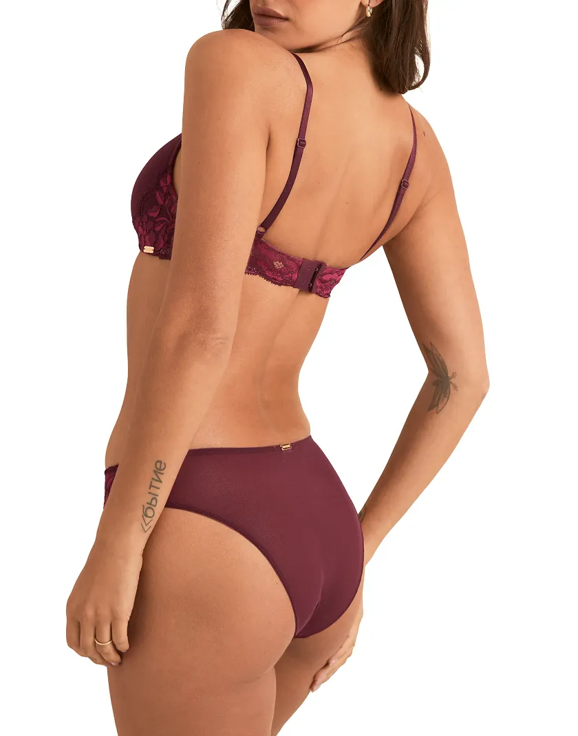 Arwen Dark Purple 2 Contour bra bundle Model 5