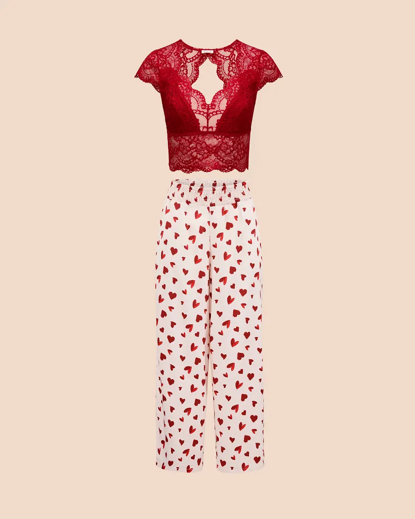 Finola B1 Dark Red lounge bundle Still 3