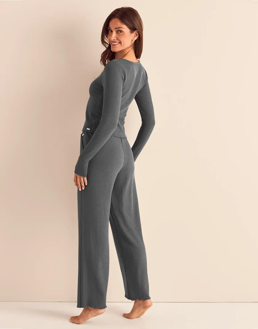 Amrita B1 Dark Gray lounge bundle Model 5
