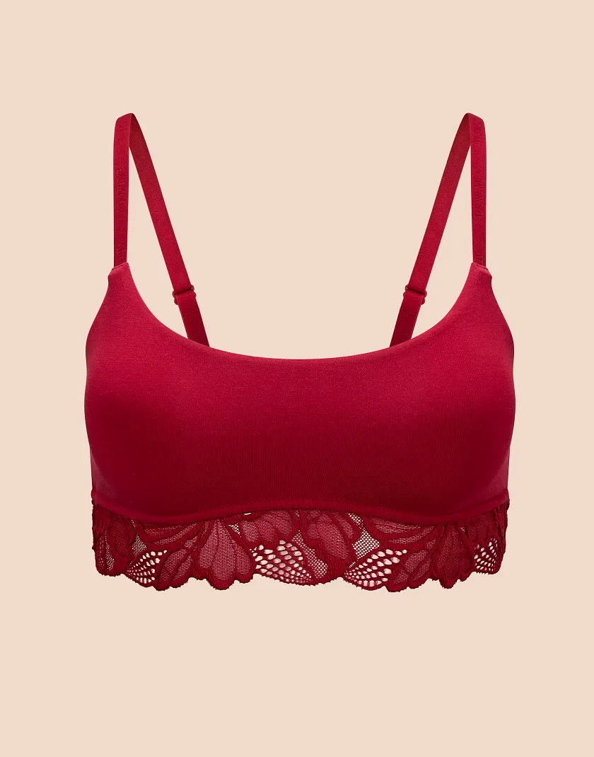 Shiloh B1 Dark Red 2 Contour bra bundle Still 5