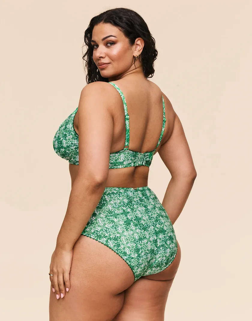 Pilar Geo Green 2 Contour swimwear bundle Model 9