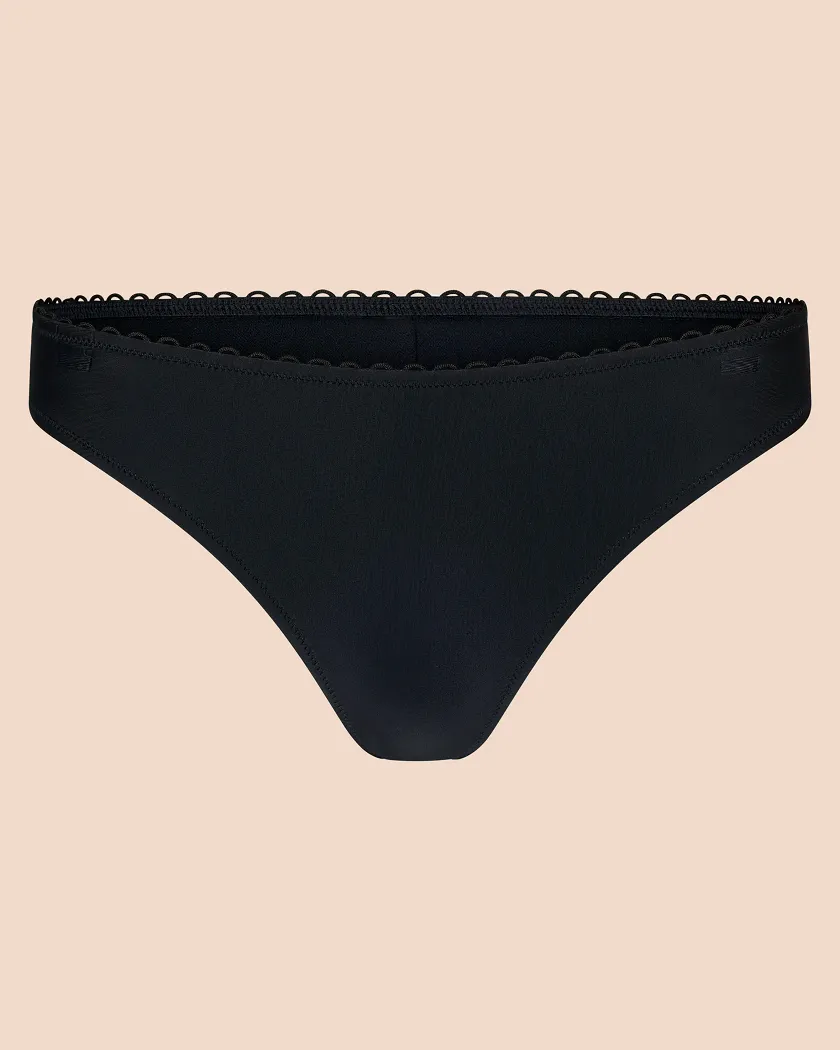 Pilar Black swimwear bundle Still 3