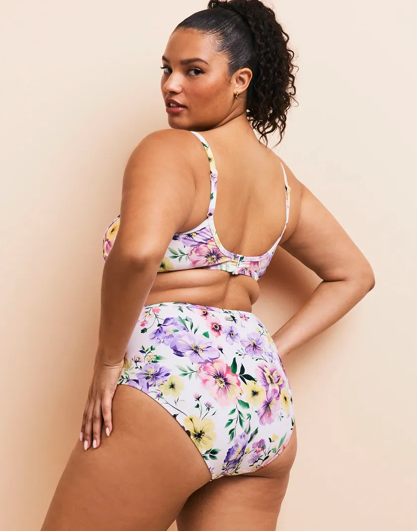 Valcea Floral White 3 Contour swimwear bundle Model 9