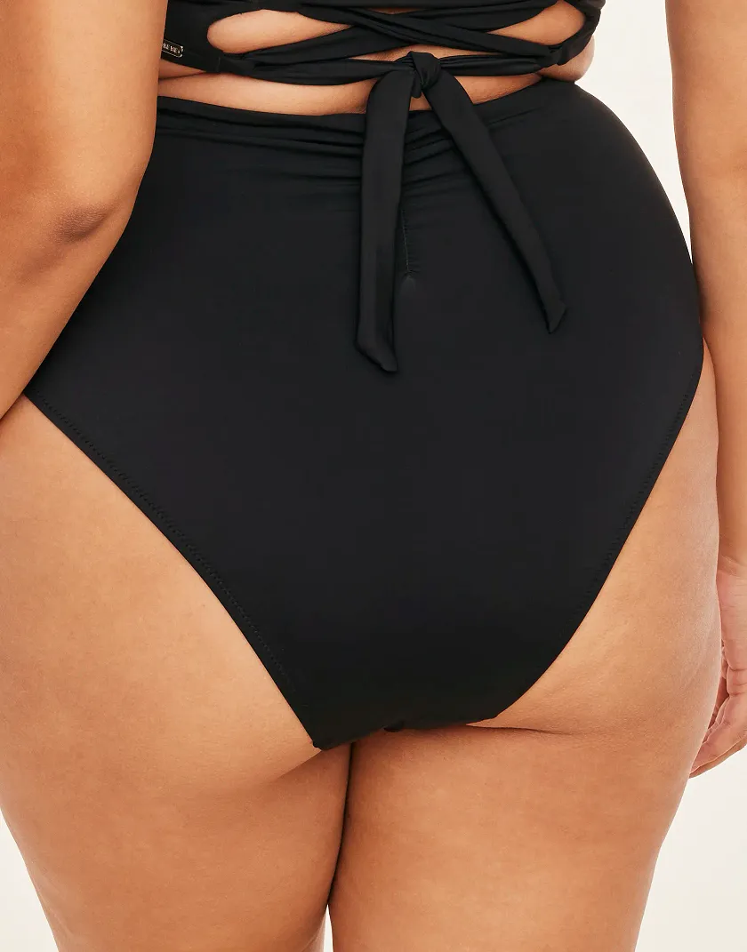 Bobbie Black swimwear bundle Model 4