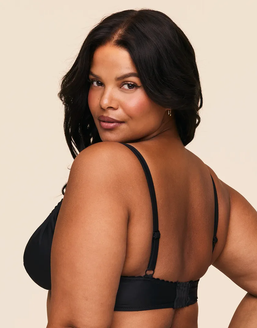 Pilar Black 2 Contour swimwear bundle Model 4