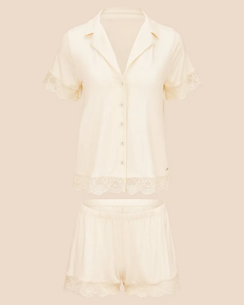 Isa Light White sleepwear bundle Still 3