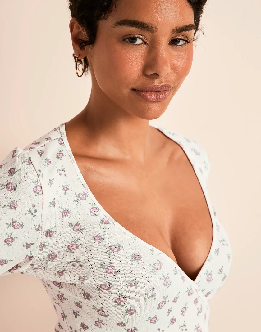 Pointelle Ballet Wrap Floral Beige lounge bundle Model 3