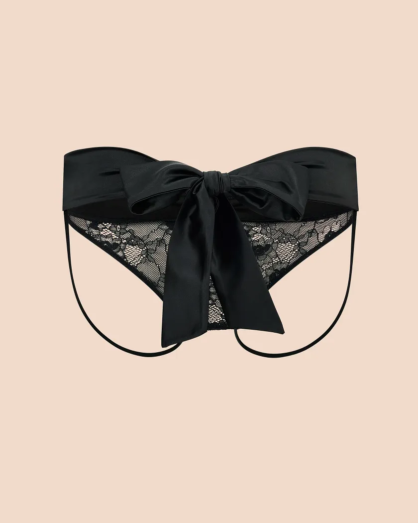 Amaya Crotchless Black panty bundle Still 3
