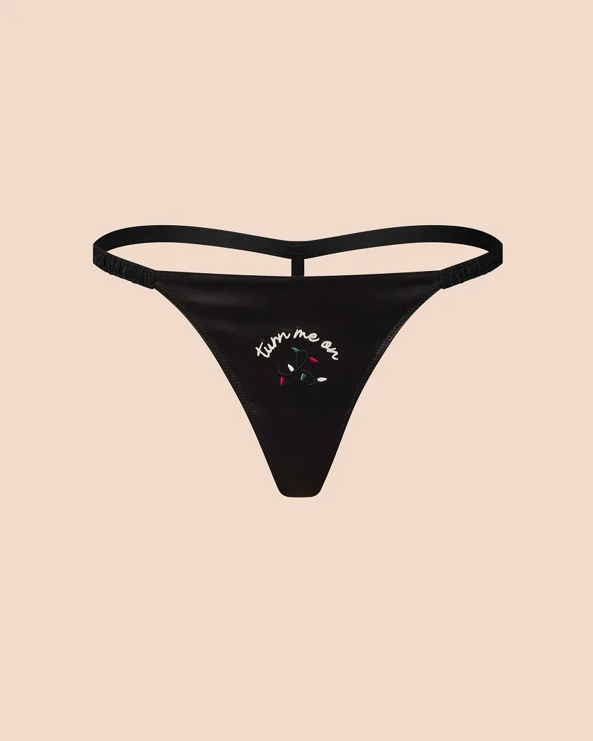 Alessia G-String Black panty bundle Still 2
