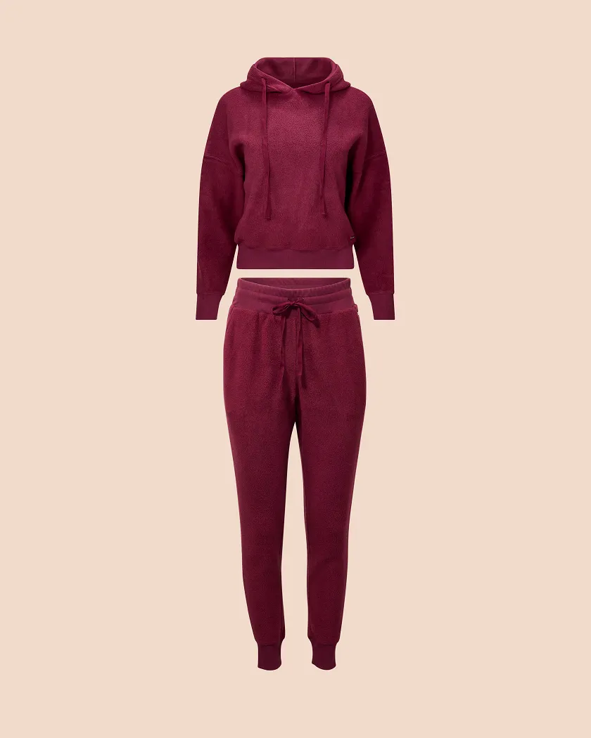 Davinia Dark Red lounge bundle Still 3