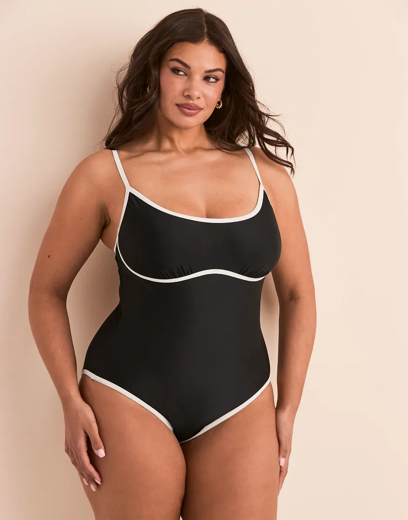Rye Black Plus Contour swimwear bundle Model 2