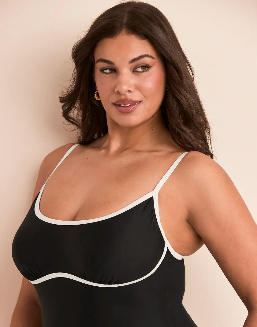 Rye Black Plus Contour swimwear bundle Model 5