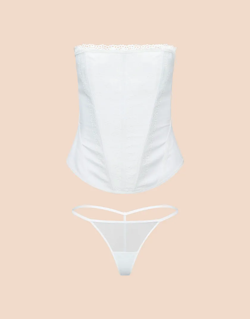 Willla White Unlined corset bundle Still 5