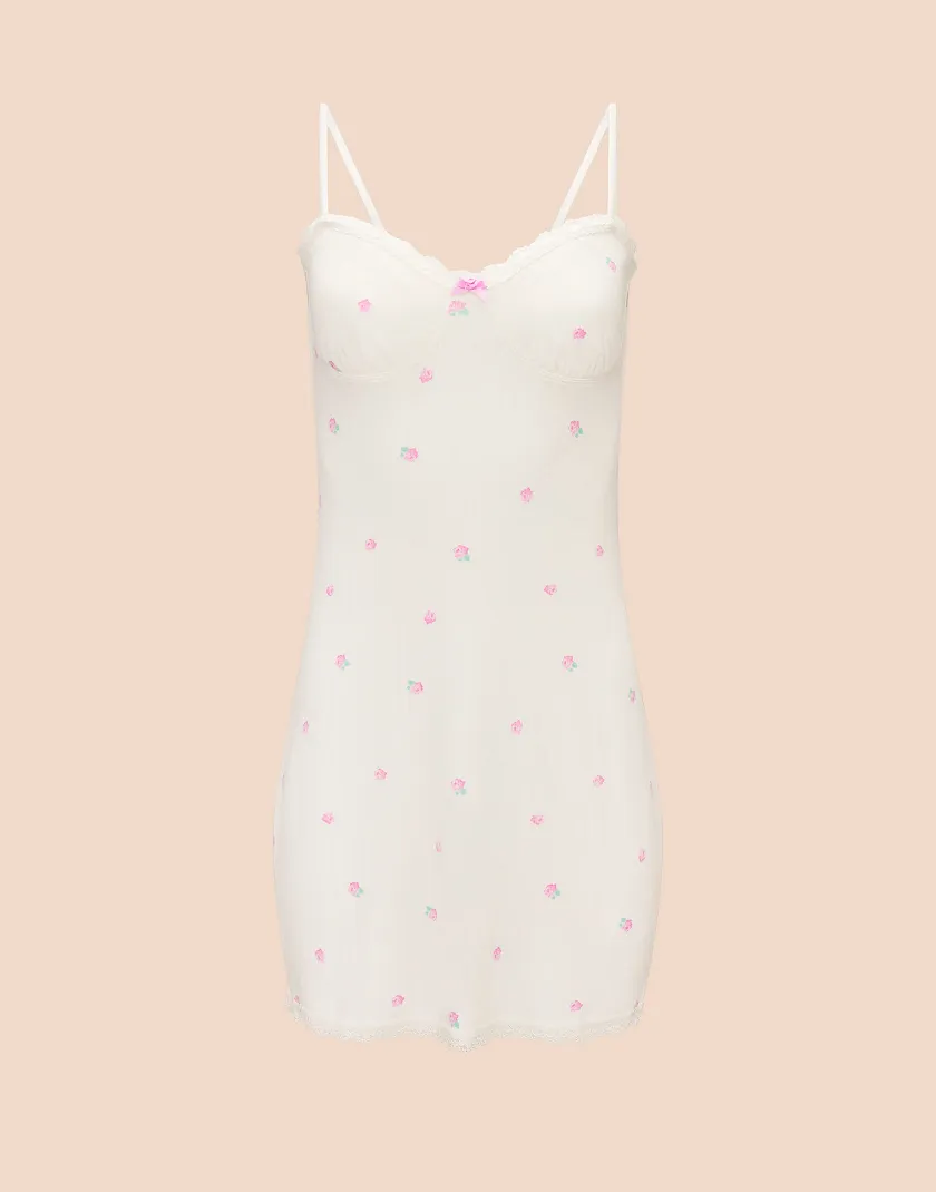 Emmy Floral Beige sleepwear bundle Still 3