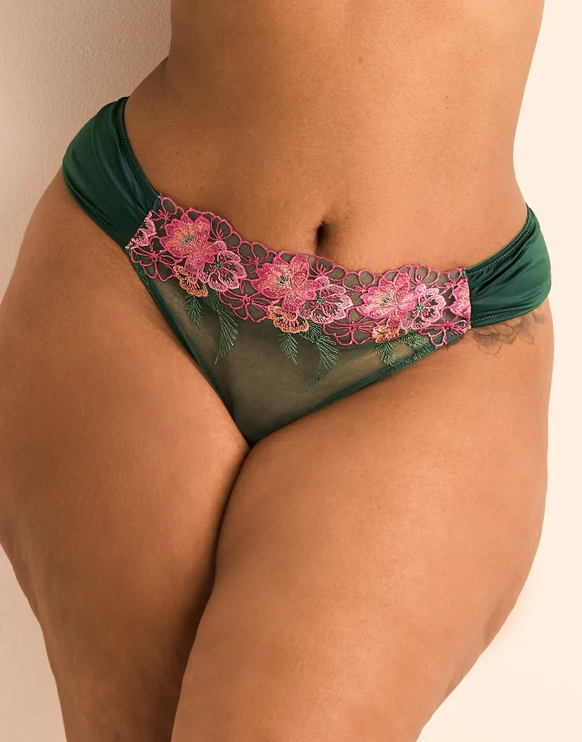 Carolyn Thong Dark Green panty bundle Model 1