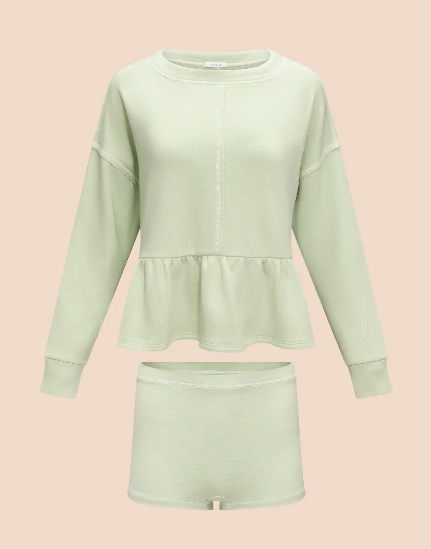 Norma Medium Green lounge bundle Still 3