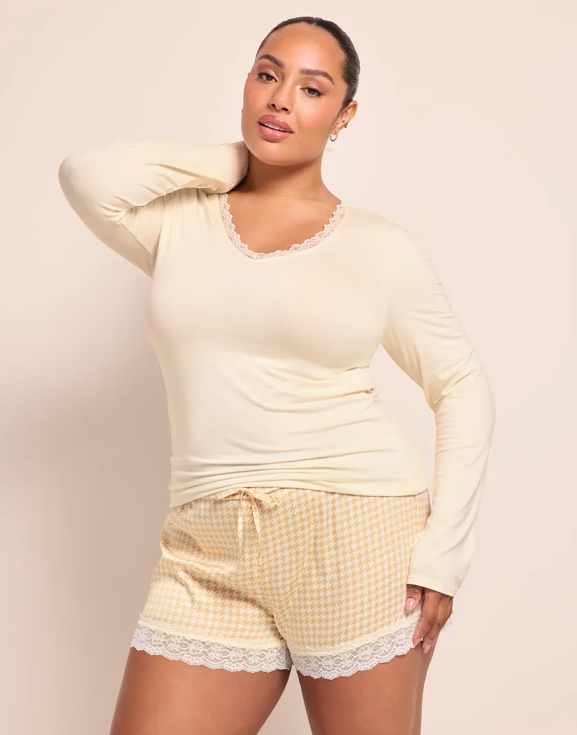 Kezha Light White sleepwear bundle Model 3