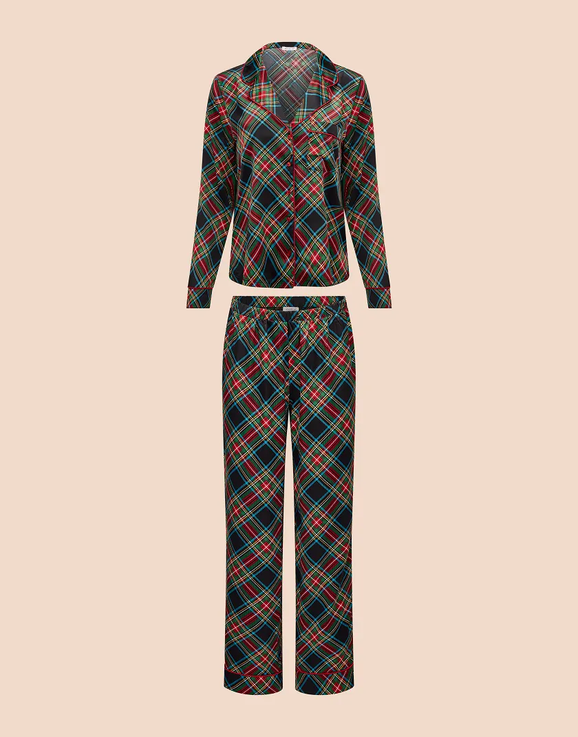 Raven Plaid Black sleepwear bundle Still 3