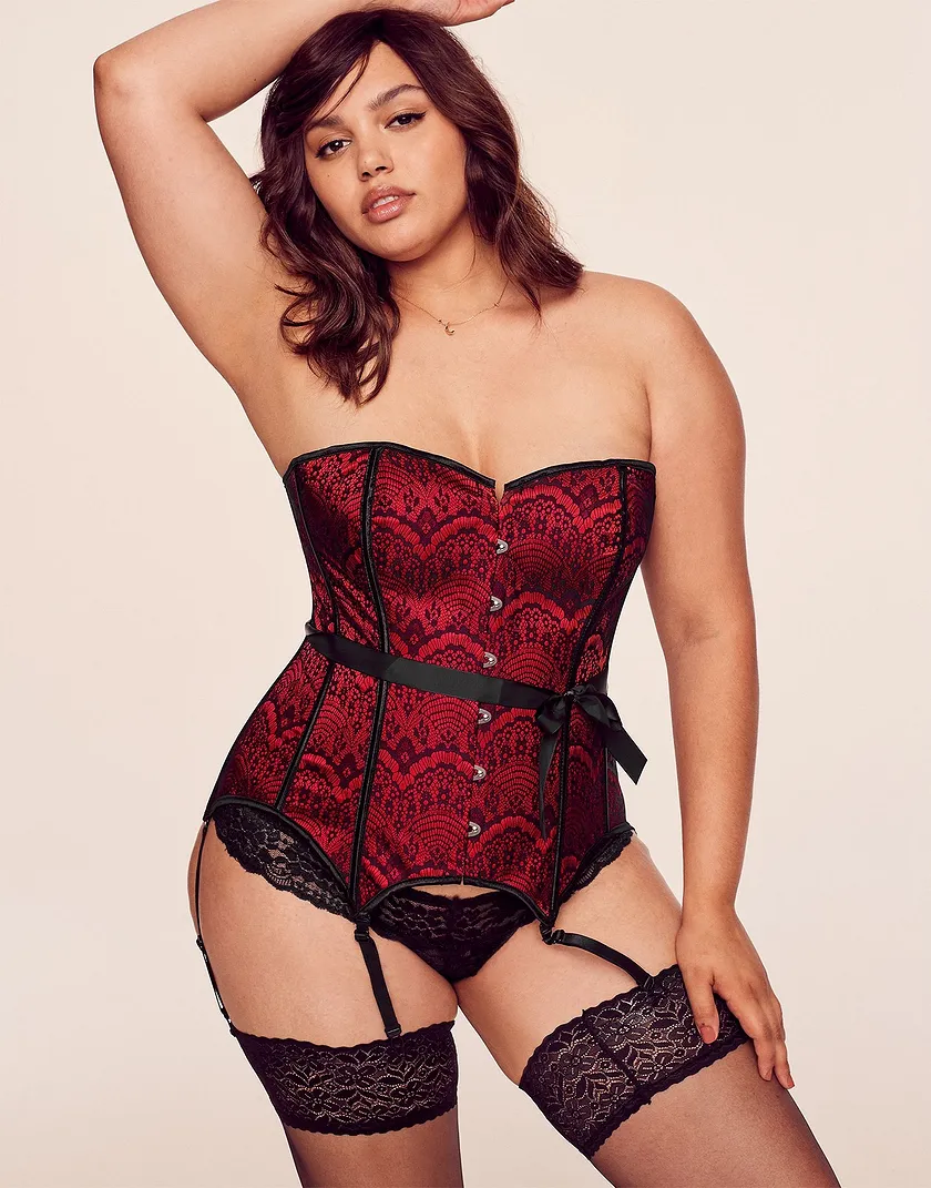 Scarlett Dark Red Plus Contour corset bundle Model 2