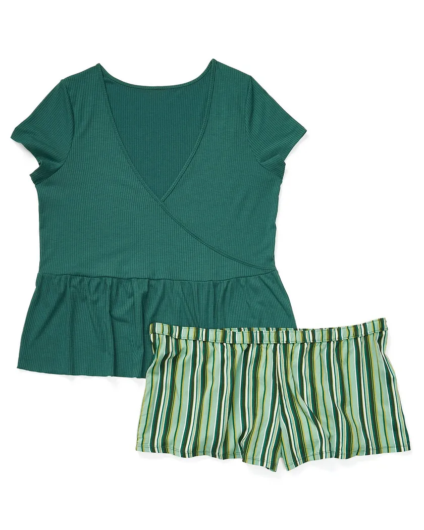 Quinlynn Dark Green Plus sleepwear bundle Still 3