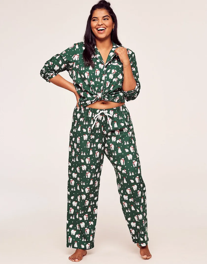 Maggie Convo Green Plus sleepwear bundle Model 1