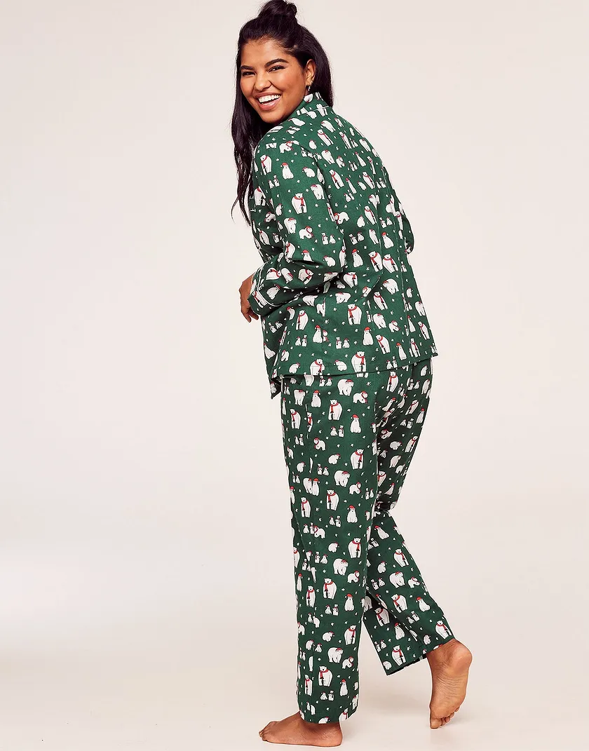 Maggie Convo Green Plus sleepwear bundle Model 6