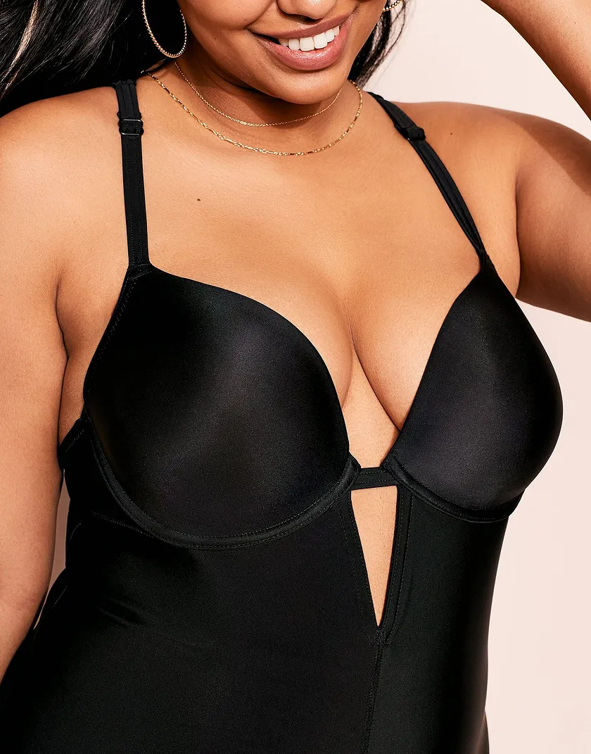 Evie Black Plus Lightly Lined swimwear bundle Model 3