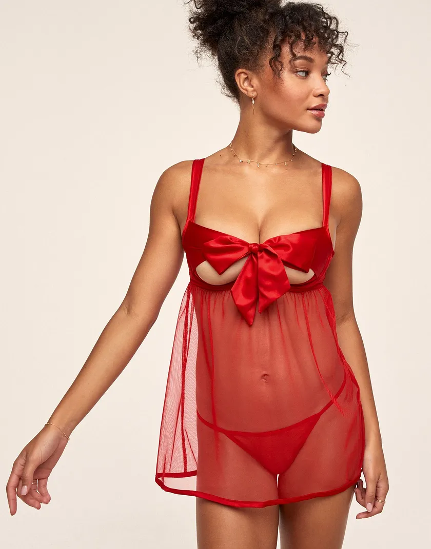 Besima Dark Red Unlined lingerie bundle Model 1