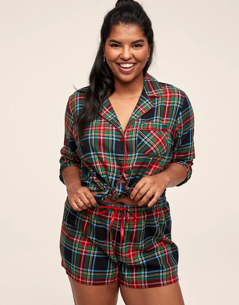 Maggie Plaid Black Plus sleepwear bundle Model 2