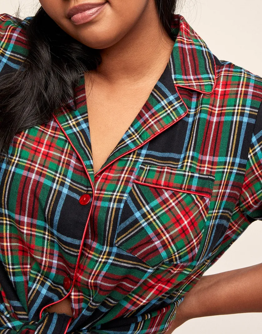 Maggie Plaid Black Plus sleepwear bundle Model 5
