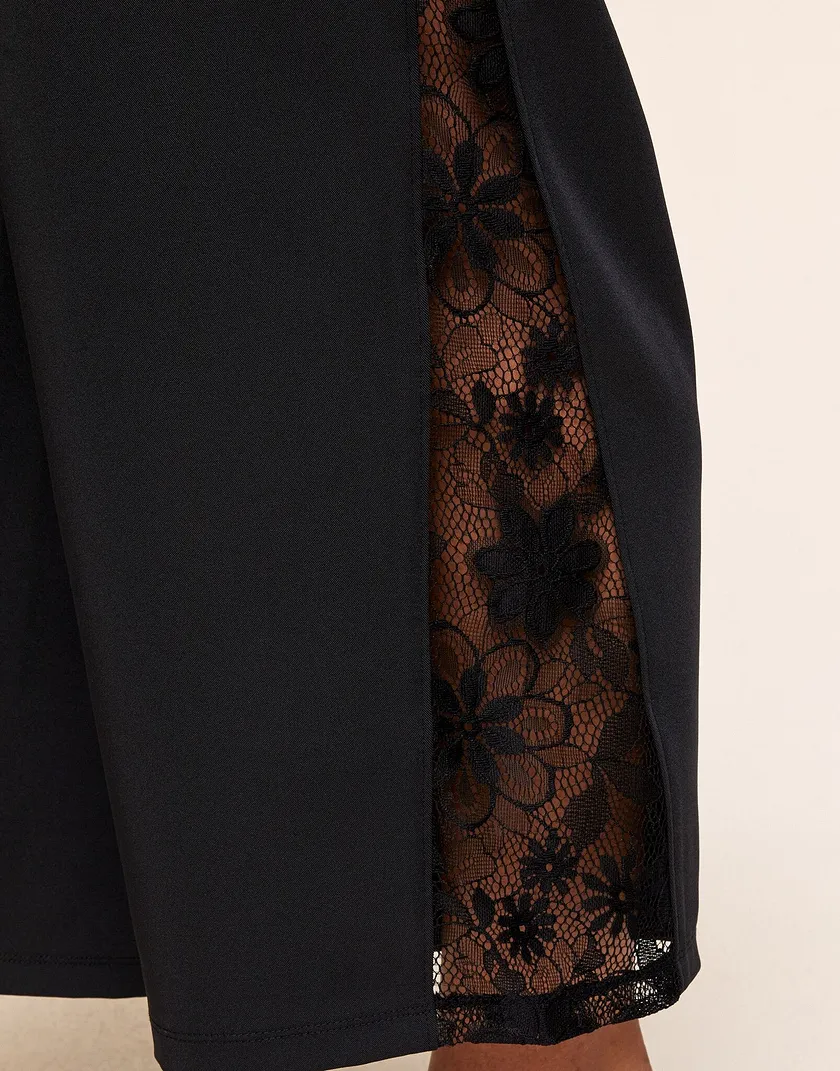 Lola Lace Pant Black legwear bundle Model 4