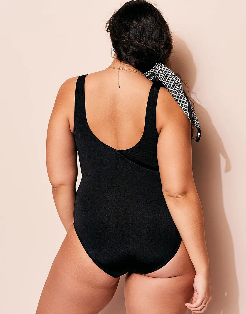 Adrienne Black Plus Lightly Lined swimwear bundle Model 4