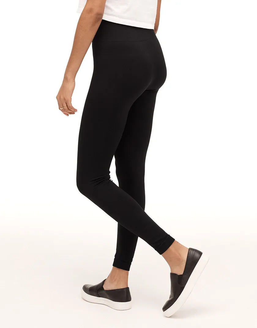 Sophia Dark Black lounge bundle Model 2