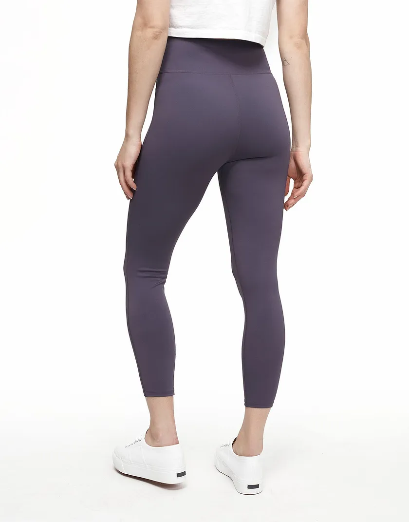 Cali 7/8 Gray activewear bundle Model 6