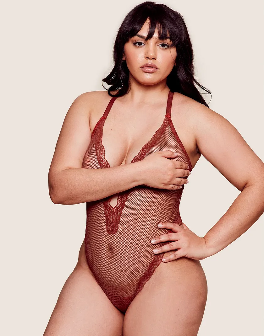 Jennifer Dark Red Plus Unlined lingerie bundle Model 2