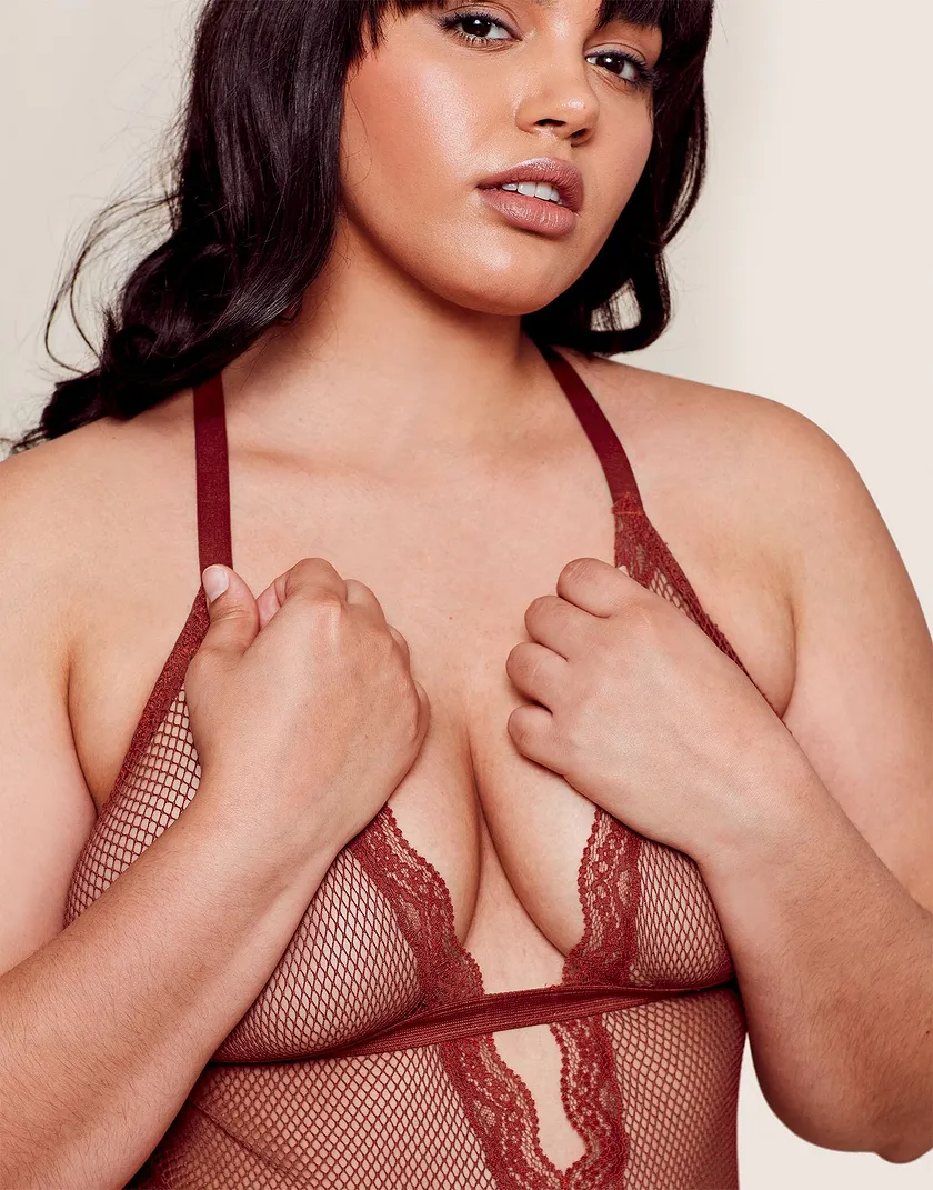 Jennifer Dark Red Plus Unlined lingerie bundle Model 5